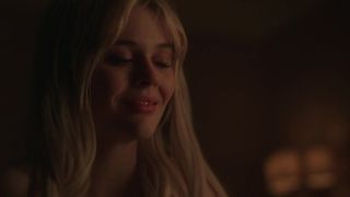 Emily Alyn Lind nude adult scene – Gossip Girl s01e03 (2021) celebs Video