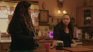 Jaylen Barron, April Absynth, Jasmine Cephas Jone topless scenes - Blindspotting s01e05 (2021) celebs episode