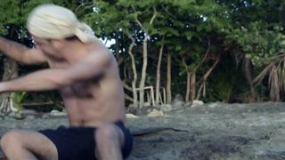 Manon Azem nude - Ils etaient dix s01e04 (2020)
