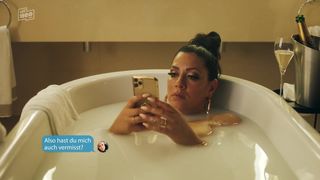 Jasmin Shakeri nude- Deadlines s01e04 (2021) celebs hot show scene