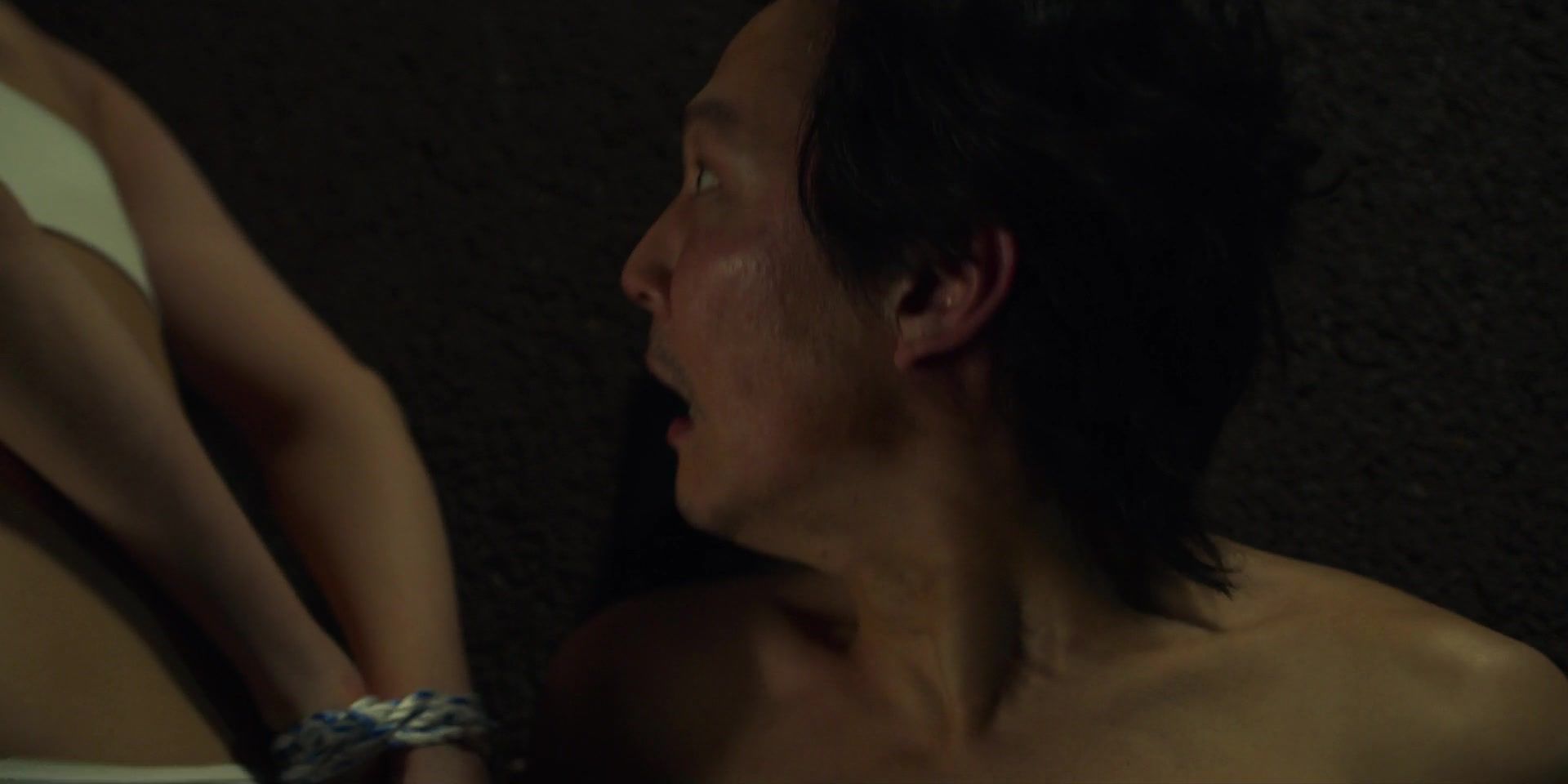 Ji-Ha Lee, Hoyeon Jung adult - Squid Game s01e02e04 (2021) New celebs Video  - One Adult Scene