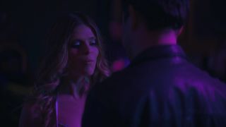 Molly Griggs, Grace Gummer hot bikini - Dr. Death s01e03e05 (2021) celebs movie