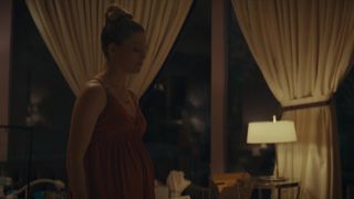 Molly Griggs, Grace Gummer hot bikini - Dr. Death s01e03e05 (2021) celebs movie