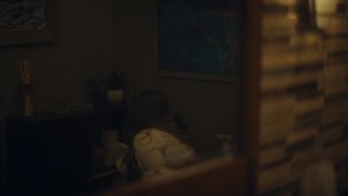 Molly Griggs, Grace Gummer hot bikini - Dr. Death s01e03e05 (2021) celebs movie