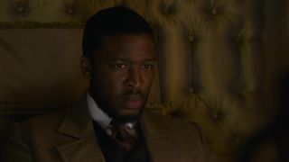 Amy Manson hot scene - TN 1-3 (2021)