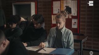 Elisa Echebarria Menendez, Jacqueline Bollen - Unseen (Invisible) s01e07 (2020) celeb nude boobs scene