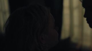 Luna Wedler sexy - Je suis Karl (2021) Hot adult movie scene
