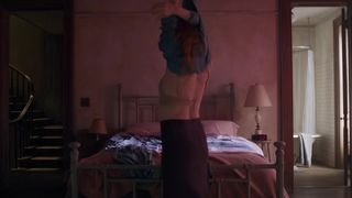 Amy Adams hot - The Woman in the Window (2021) Underwear Celebrity Scene