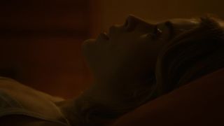 Alice Isaaz - Messe basse (2020) HD hot scene