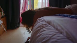 Adele Exarchopoulos nude scene - Rien a foutre (2021)