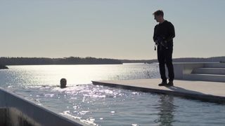 Valery Tscheplanowa nackte - Das Haus (2021) nudity in movie