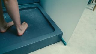 Julia Kijowska, Karolina Kominek-Skuratowicz topless scenes - Fisheye (2020)