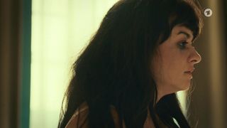 Michelle Barthel hot scene - Goldjungs (2021) nude movie scene