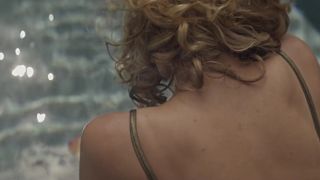 Maria Valverde, Dolores Fonzi nude - Fever Dream (Distancia de rescate) (2021) Topless Short Scene Underwater