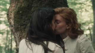 Vanessa Kirby , Katherine Waterston - The World to Come (2020) lesbian hot scene show scenes