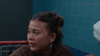 Martha Plimpton, Nathanya Alexander, Chase Sui Wonders - Genera+ion s01e04-05 (2021) actress nude boobs scene