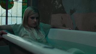 Carlson Young hot scene - The Blazing World (2021)