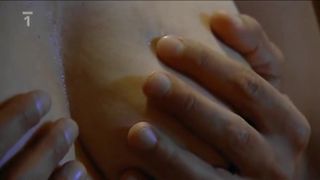 Kamila Magalova, Barbora Mottlova - Zasazeni bleskem (2010) Celebrity booby hot scene