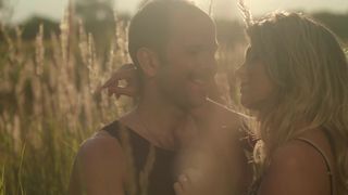 Magdalena Kajrowicz topless scenes show - Bede z nia (2021) nude movie scene