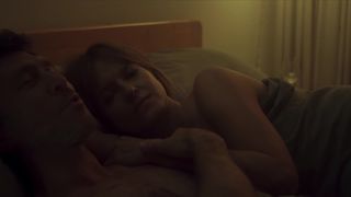 Karolina Staniec - Bez skrupulow s01e05 (2020) actress hot scene