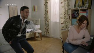 Iris Mareike Steen, Ulrike Frank - GZSZ e7152 (2020) celebrity boobs scene