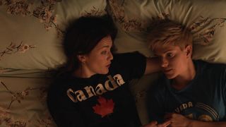 Mae Martin, Charlotte Ritchie hot - Feel Good s02e02-06 (2021) adult scene