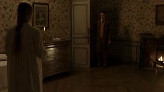 Emilie Dequenne - La ravisseuse (2005) celeb booby hot scene