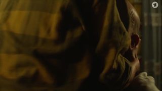 Britta Hammelstein sexy - Heute stirbt hier Kainer (2021) hot adult scene