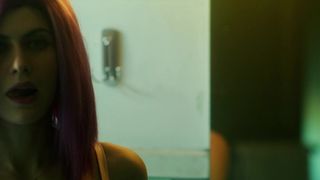 Alexandra Daddario - Songbird (2020) celeb hot scene