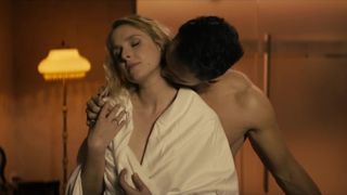 Izabela Chojnacka, Daria Chojnacka, Aleksandra Nowicka, Monika Ambroziak, and other - Petla s01e03-04 (2020) All adult and nude scenes
