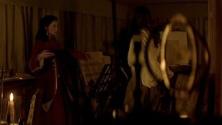 Claire Keim, Ingrid Rouif - Le Roi danse (2000) celeb hot show scene