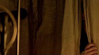 Claire Keim, Ingrid Rouif - Le Roi danse (2000) celeb hot show scene