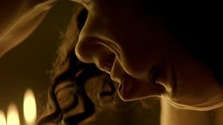 Claire Keim, Ingrid Rouif - Le Roi danse (2000) celeb hot show scene