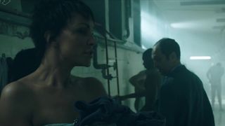 Daniela Santiago, Lola Rodriguez, Isabel Torres - Veneno s01e06-08 (2020) TV a topless scene from the movie