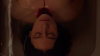 Ilana Glazer hot - False Positive (2021)