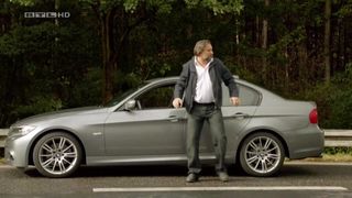 Karin Giegerich - Countdown - Die Jagd beginnt s03e03 (2012) TV boobs scene