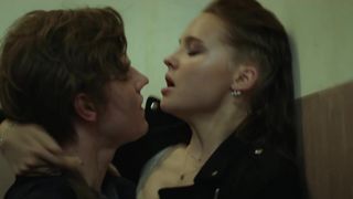 Svetlana Ivantsova, Yuliya Khlynina, Aleksandra Ursulyak - Polyot s01e03 (2021) TV A sexy show show scene