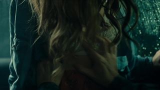 Amanda Campana, Maria Fernanda Candido â Bastardi a mano armata (2021) actress booby show