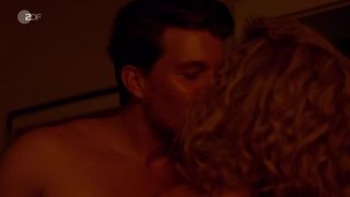 Rhea Harder-Vennewald nude adult scene - Notruf Hafenkante s16e01 (2021)