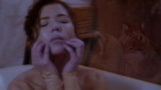 Michele Martin sexy show - Howl (2021)