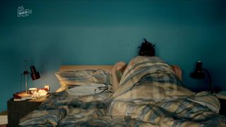 Marlene Morreis - Komm schon! s01e01 (2015) celeb adult scene