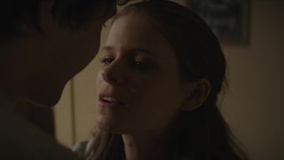 Kate Mara - A Teacher s01e05 (2020) celeb hot scene boobs