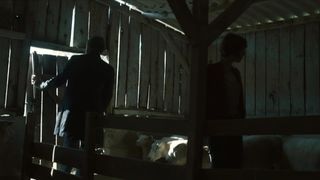 Lizzie Brochere, Maylis Dumon - Les rivieres pourpres s03e06 (2021) celebrity topless scene from the movie