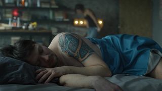 Sofya Volodchinskaya, Katerina Shpitsa - Topi s01e01 (2021) TV hot scene boobs