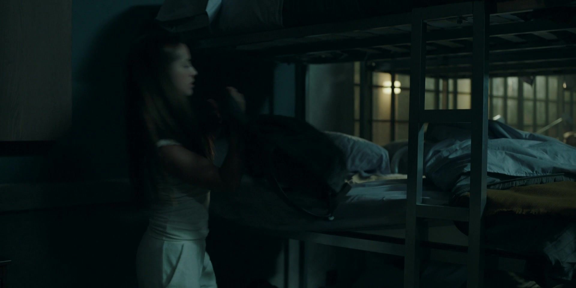 Asia Ortega, Mina El Hammani, Paula del Rio, Claudia Riera - The Boarding  School Las Cumbres (El Internado Las Cumbres) s01e01-06 (2021) TV hot scene  scene(1)