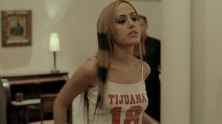 Irene Montala, Rakel Gonzalez-Huedo - Fausto 5.0 (2001) HD nude scene from the movie