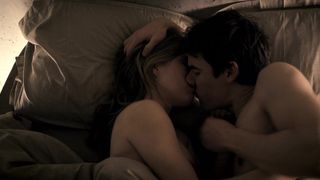 Alice Dwyer, Anna Bruggemann, Katharina Spiering - Drei Zimmer Kuche Bad (2012) actress booby show