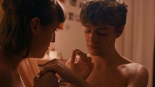 Raphaela Gasper - Liebe, Adult und Sehnsucht (2020)Explicit nude, adult and cunnilingus scene