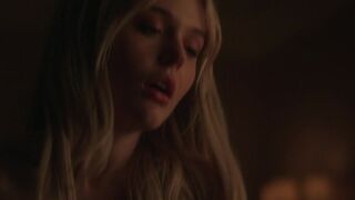 Emily Alyn Lind nude ⭐Gossip Girl (2021) s01-e03