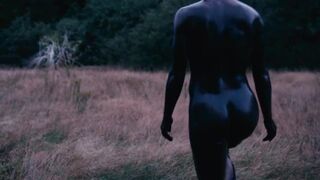 Esther Rousseau-Morin naked - Ravages (2015)